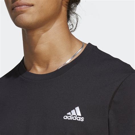 adidas originals essentials t-shirt met geborduurd logo in bordeauxrood|Amazon.com: Adidas Originals T Shirts.